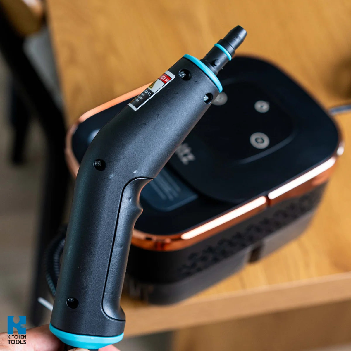 Парочистачка Oliver Voltz, 1500W, 4 бара, 1.25 л, 6 степени, Дезинфекция, Аксесоари, Черен/Розово Злато