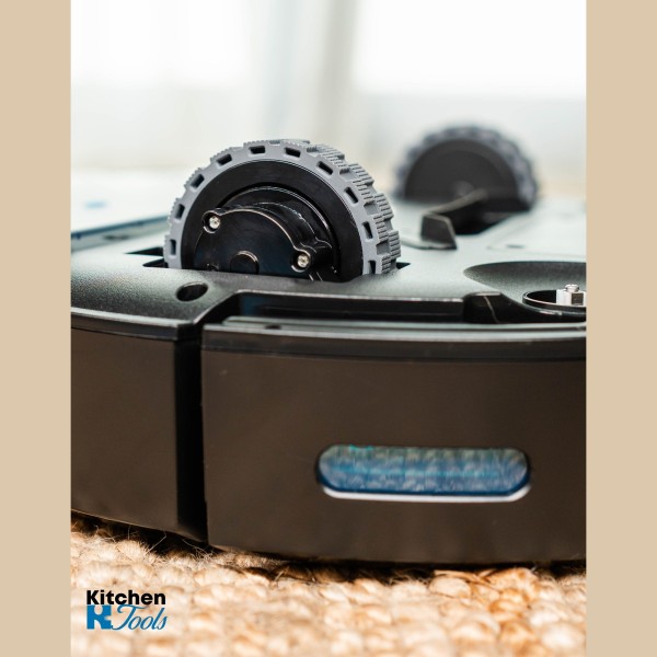 Прахосмукачка робот Oliver Voltz OV51004A, 4400mAh, 600 мл, До 200 m2, Wi-Fi, Tuya Smart, Жироскоп, Черен