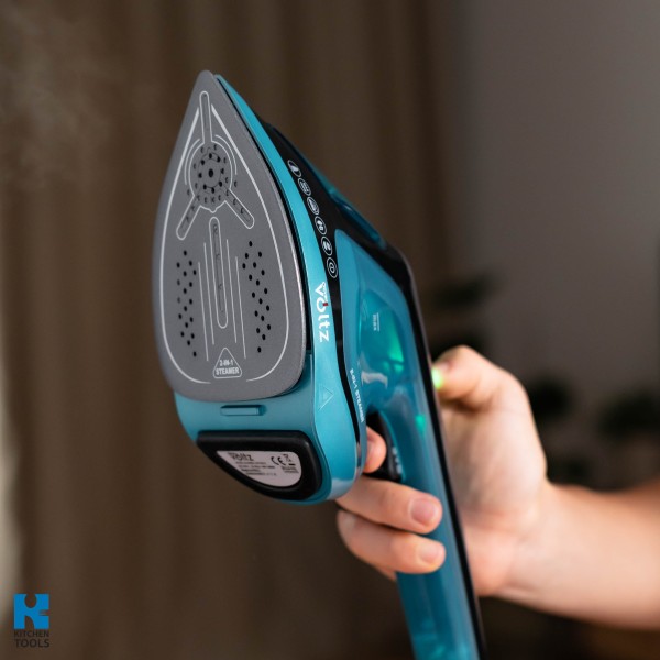 Уред за гладене с пара 2в1 Oliver Voltz OV51051C, 1800 W, 180 мл, Вертикално гладене, Термостат, Авто.изключване, Тюркоаз