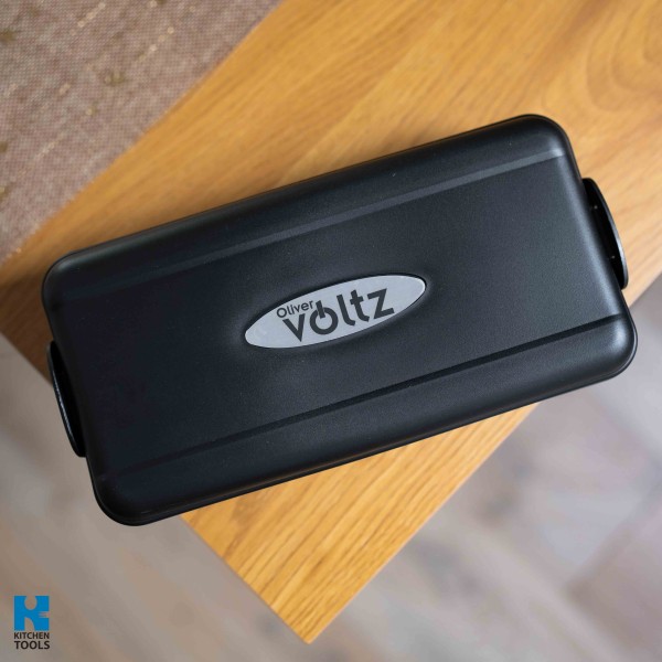 Машинка за подстригване на домашни любимци, 7W, 4 гребена, керамични ножчета, кутия за съхранение, Oliver Voltz, черна