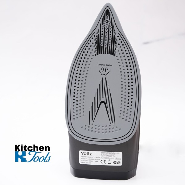 Парна ютия Voltz, 2600W, керамика, черна