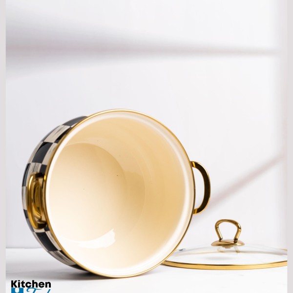 Емайлирана тенджера 4 литра с титанови дръжки