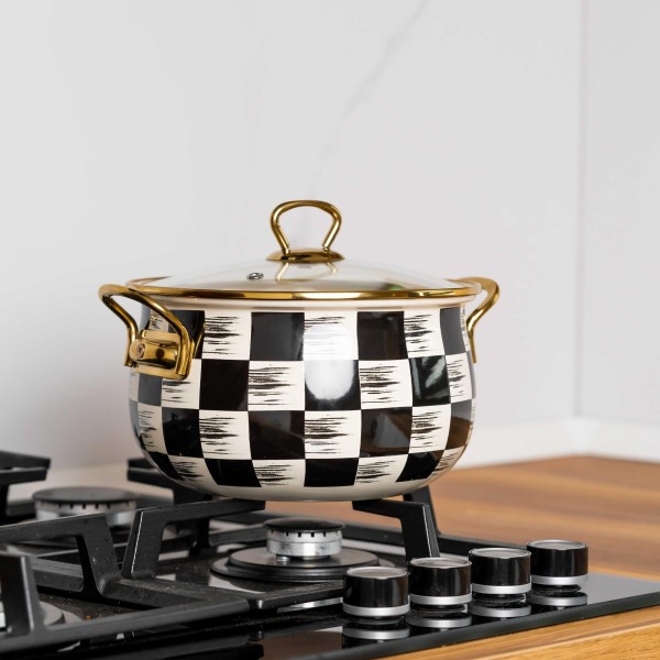 Емайлирана тенджера 4 литра с титанови дръжки