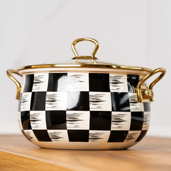 Емайлирана тенджера с титанови дръжки 26см