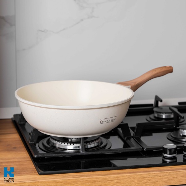 Уок тиган Goldmann, лят алуминий, 30x9.5 см, термоустойчив капак, керамично покритие, мека дръжка, Крем