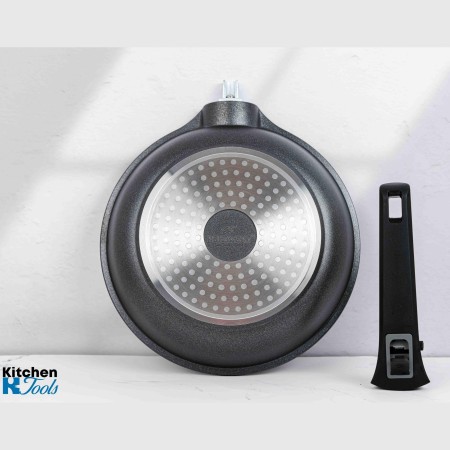 Тиган с незалепваща пов. и подвижна дръжка 28см