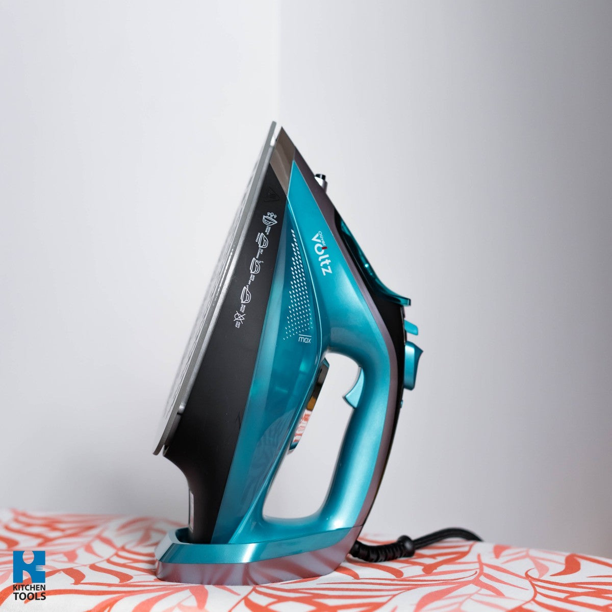 Ютия, 3200W, против котлен камък, вертикална/хоризонтална, 350 мл, керамична, бързо нагряване, Oliver Voltz, синя