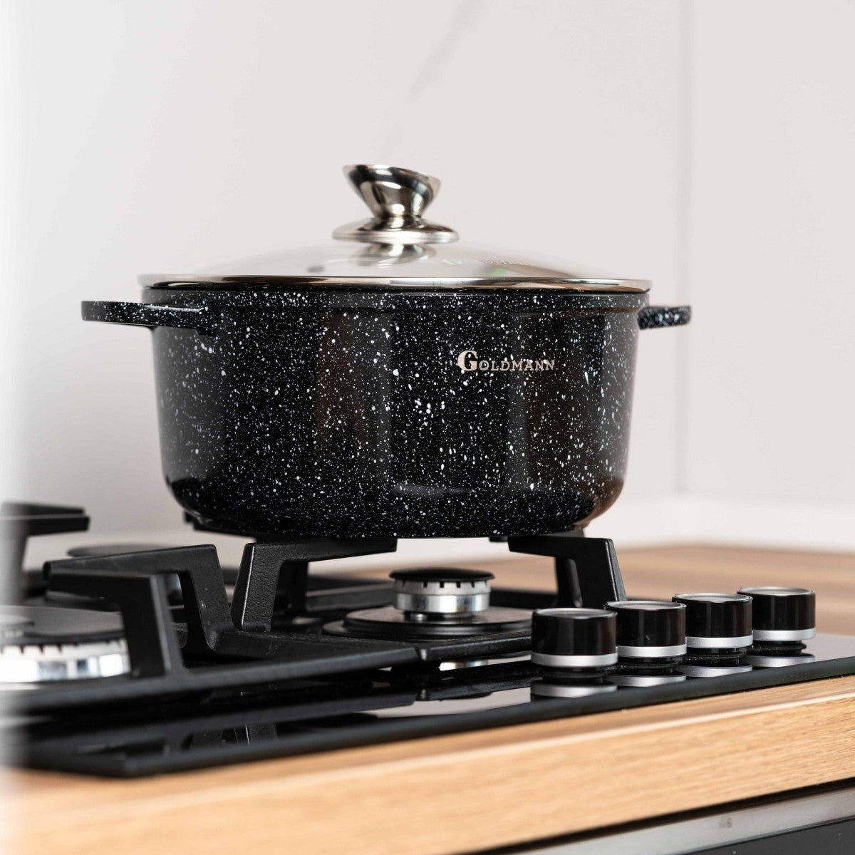 Комплект тенджери от 8 части, 20/24/28 cm, 2.3l 2.3l/4.5l/6.5l, лят алуминий, мраморна външна част, керамична вътрешност