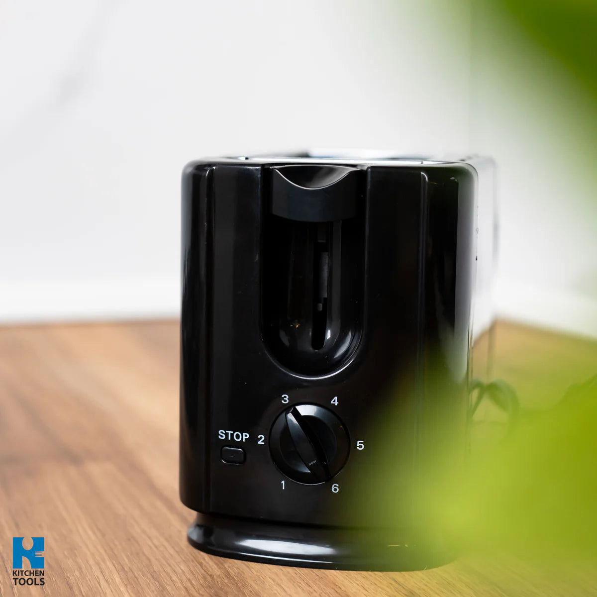 Тостер, 2 филийки, 6 нива на изпичане, хладна повърхност, 700W, Rosberg, неръждаема стомана